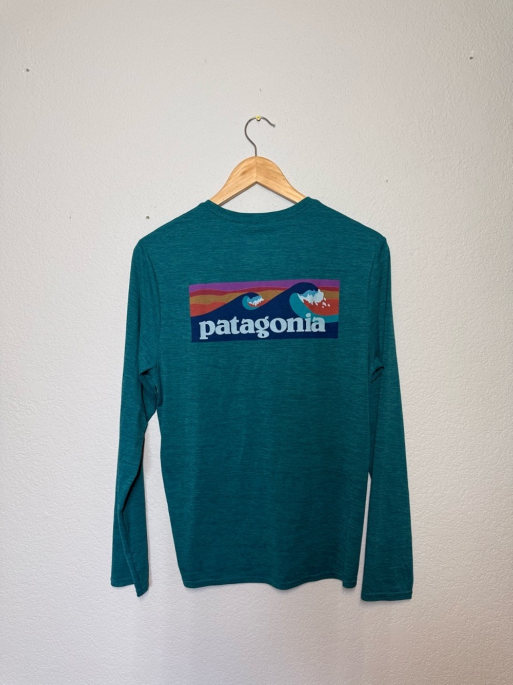 Patagonia | Men's Long-Sleeved Capilene Cool Daily Graphic Shirt - XS - Picture 2 of 4